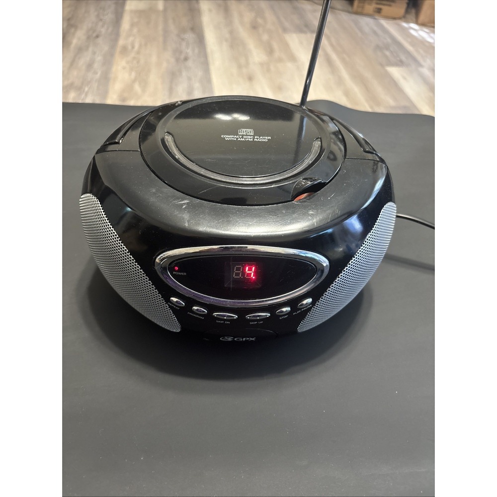 GPX BC118B CD Boombox with AM/FM Radio
